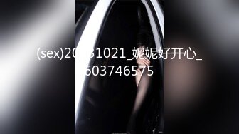 超美网红反差女神『小奶瓶』和肌肉男友激情啪啪私拍流出 被操得死去活来 深情舔鸡深喉2