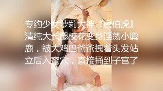 大胆坑神闯入国内某购物商业广场蹲守女卫生间门口有妹子了直接进里面门板缝下实拍蹲了一排妹子挨个拍一遍