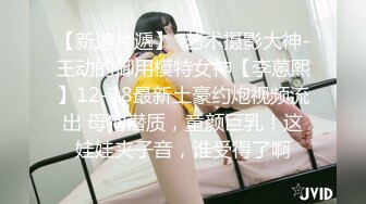 可盐可甜女菩萨，推特极品大奶美乳女神【糕糕】VIP私拍，可爱双马尾裸舞脱衣挑逗，诱惑难挡 (18)