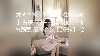  歌厅探花陈先生KTV点妹子，笑起来甜美颜值少女，唱唱歌摸摸奶子脱掉裤子