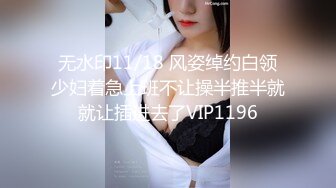 漂亮黑丝伪娘 来到户外掏出大牛子就开撸 后面不停有人和汽车经过 看表情还是有点紧张