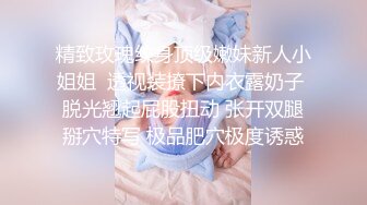  教练在健身房里把娇嫩学员按倒狂插无毛小嫩逼